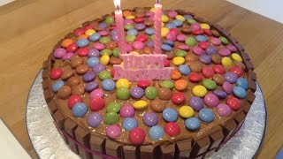 Recette facile de gâteau danniversaire [upl. by Ymme788]