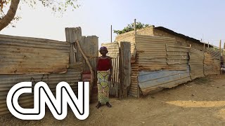 Corrupção em Angola leva população à pobreza extrema  CNN DOMINGO [upl. by Suilenroc]