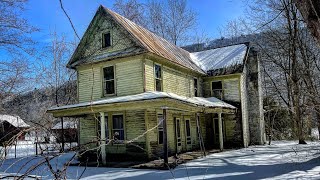 181 year old Abandoned Southern Farm House Packed w Antiques [upl. by Lieno]