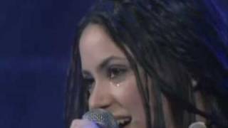 ShakiraTu en vivo  live llorando [upl. by Jenelle951]